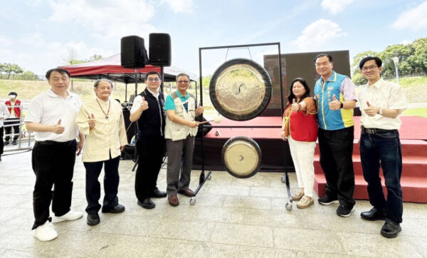 臺中市世界地球日活動學界與企業社團  齊聚坪林森林公園展開「地球復原行動」