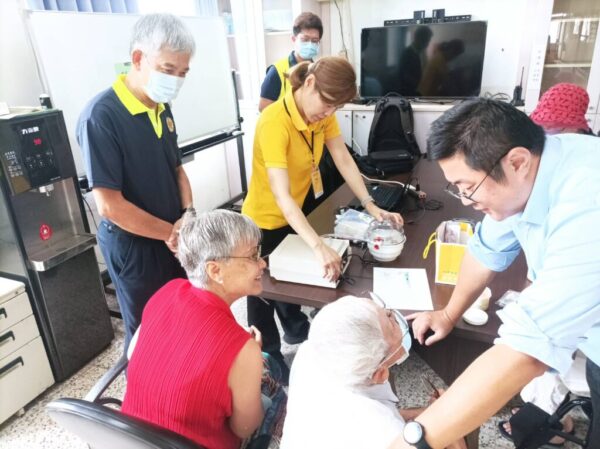 中彰榮家辦理助聽器到宅服務 讓榮民長輩聽見好聲音