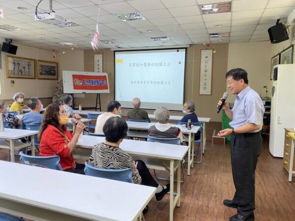 中彰榮家生命關懷的樂章 邀請專家漫談安寧療護與高齡善終