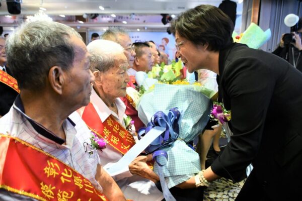 彰化縣表揚38位模範父親 傳遞無私父愛與榜樣力量