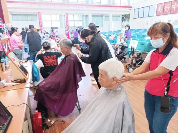 中彰榮家中醫義診傳愛心 傳統醫學守護健康