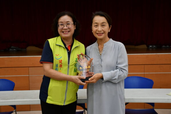 「中秋送暖」大通電子捐贈慰問金關懷獨居長者 彰化市公所表揚善舉