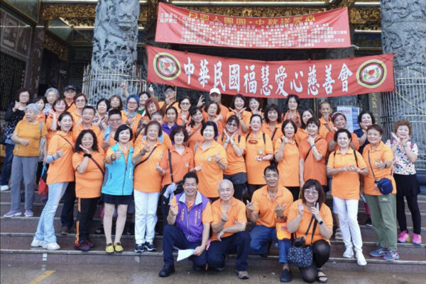 「月圓人團圓  中秋送愛心」 雲林縣四湖鄉參天宮愛心奉獻