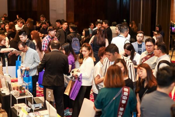 觀光署再赴大馬 雙城接力行銷台灣觀光 拍照打卡 聯手人氣網紅引爆熱度!